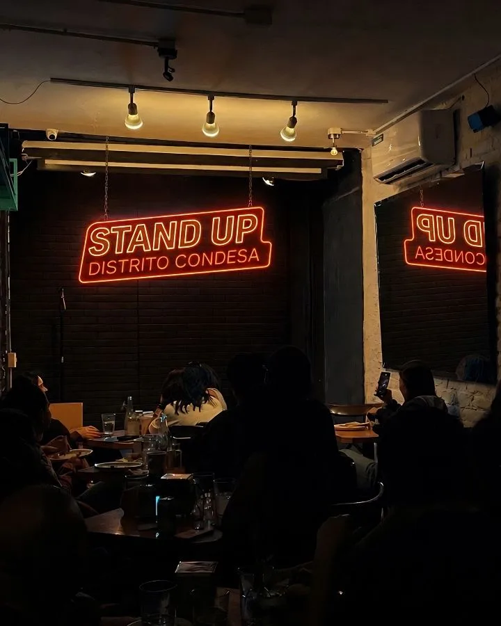 Stand up Distrito Condesa