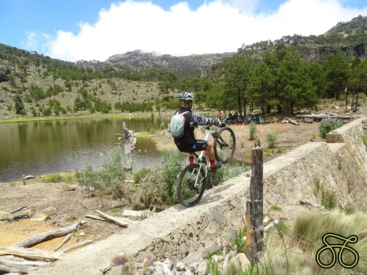 MTB EL LINCE - LAGUNA TILAPA 4000 MSNM