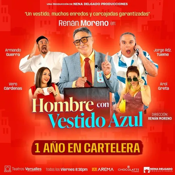 Hombre con Vestido Azul