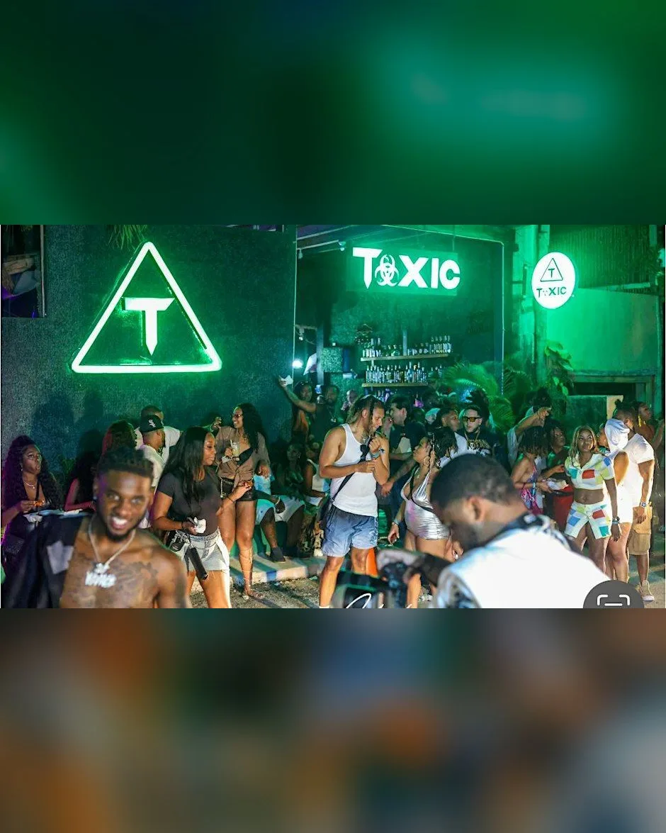 XCLUSIVE FRIDAYS AT TOXIC TULUM
